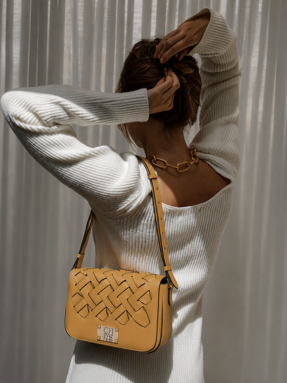 Vivienne - Yellow
